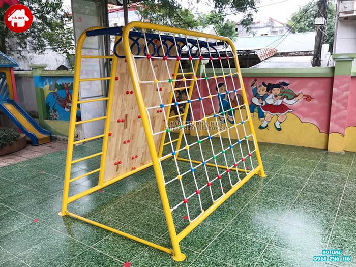 Lắp đặt bàn giao đồ chơi mầm non cho trường mầm non tại Hòa Bình