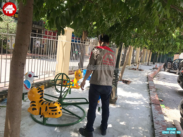 Lắp đặt đồ chơi ngoài trời trẻ em cho sân chơi cho bé tại Nam Từ Liêm, Hà Nội