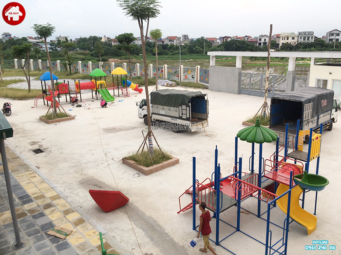 Thi công lắp đặt đồ chơi ngoài trời trường mầm non tại Hà Nội